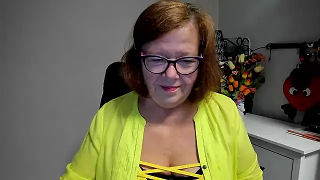 Snapshot of Adelewildx chatting on 07/13/26, 03:31 Adelewildx online show from 07/13/26, 03:31
