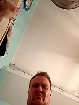 Snapshot of OliverBerlinSucht chatting on 10/24/25, 12:19 OliverBerlinSucht online show from 10/24/25, 12:19