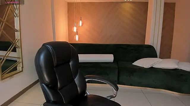 Snapshot of BrennaWalker chatting on 02/20/25, 03:23 BrennaWalker online show from 02/20/25, 03:23