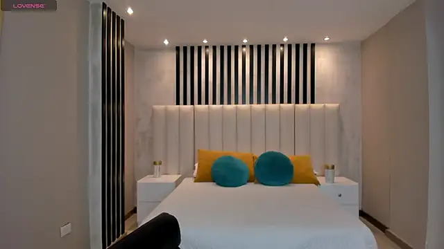 Snapshot of BrennaWalker chatting on 03/22/25, 08:48 BrennaWalker online show from 03/22/25, 08:48