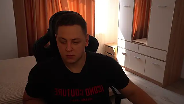 Snapshot of David_Doc chatting on 09/10/25, 09:42 David Doc online show from 09/10/25, 09:42