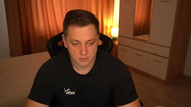 Snapshot of David_Doc chatting on 09/13/25, 01:11 David Doc online show from 09/13/25, 01:11