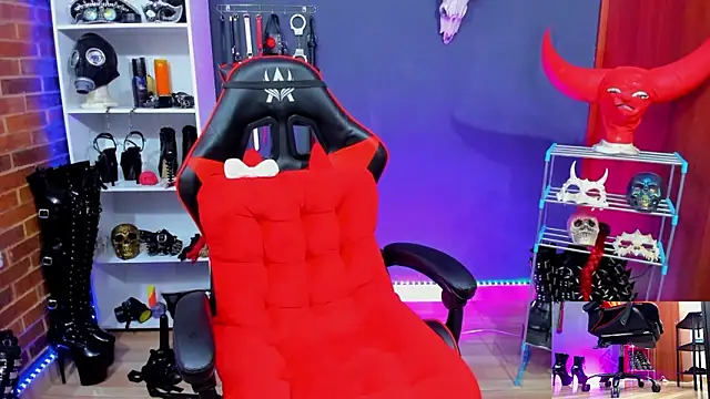 Mistress Yelena online show from 03/05/26, 01:01