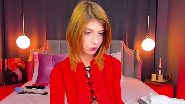 AdoraLynn online show from 11/03/25, 07:48