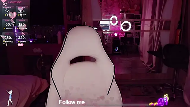 AnnieGOld  online show from 03/15/26, 05:52