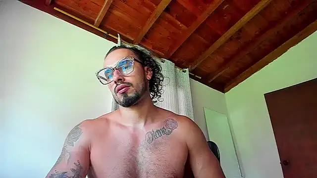 Snapshot of Baky_sexy chatting on 11/07/25, 02:50 Baky sexy online show from 11/07/25, 02:50