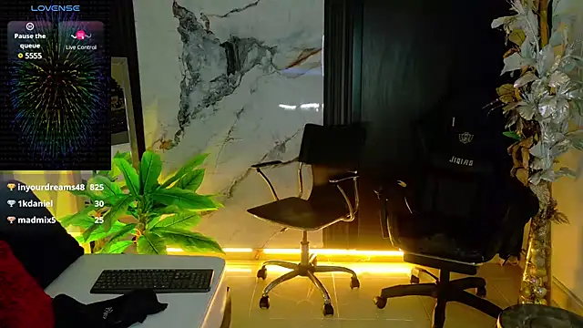 Snapshot of pamelajackson chatting on 01/04/25, 12:48 pamelajackson online show from 01/04/25, 12:48