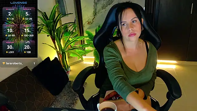 Snapshot of pamelajackson chatting on 02/06/25, 10:32 pamelajackson online show from 02/06/25, 10:32