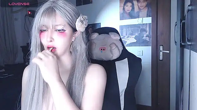 candy cola online show from 10/28/25, 01:31