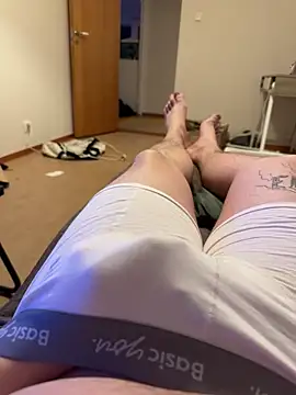 adam123456654321 online show from 02/16/25, 11:05