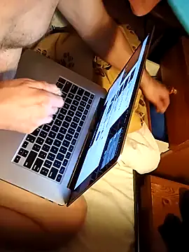 Snapshot of FireFox_Feel chatting on 12/02/24, 04:09 FireFox Feel online show from 12/02/24, 04:09