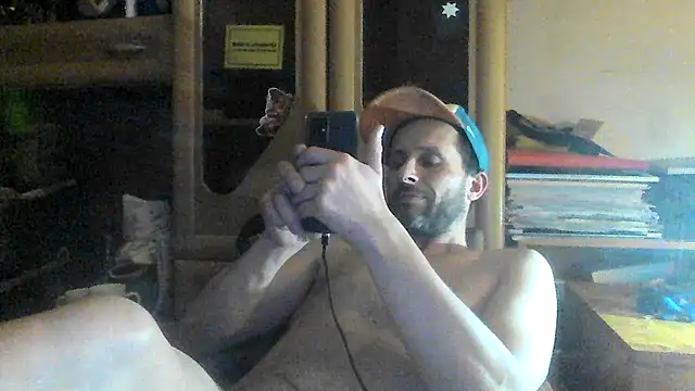 Snapshot of FireFox_Feel chatting on 02/25/25, 07:25 FireFox Feel online show from 02/25/25, 07:25