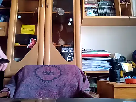 Snapshot of FireFox_Feel chatting on 03/05/25, 11:17 FireFox Feel online show from 03/05/25, 11:17