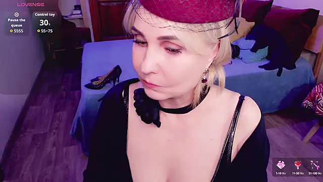 Snapshot of _unique_cam_ chatting on 09/21/25, 09:55 unique cam online show from 09/21/25, 09:55