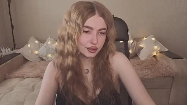 Snapshot of ViolettaLopez chatting on 02/08/26, 10:29 ViolettaLopez online show from 02/08/26, 10:29