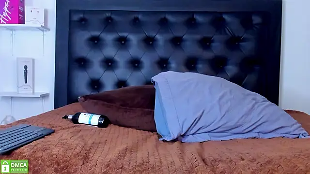 Alika Shanty online show from 03/22/26, 02:09