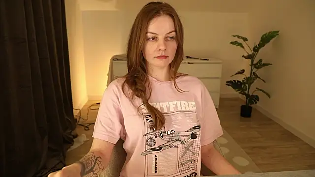 LadyInBad online show from 06/02/26, 05:59