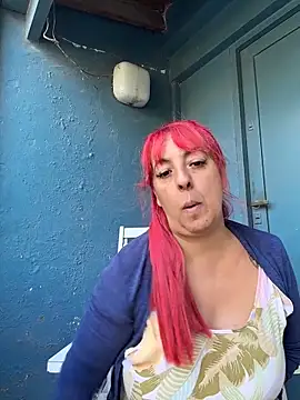 sofy alone online show from 04/05/26, 12:57