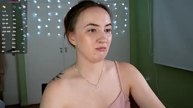 Snapshot of Black_Eva_ chatting on 01/23/25, 06:35 Black Eva online show from 01/23/25, 06:35