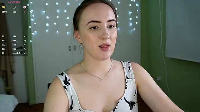 Snapshot of Black_Eva_ chatting on 02/01/25, 04:44 Black Eva online show from 02/01/25, 04:44