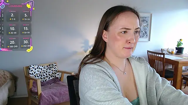 Snapshot of Black_Eva_ chatting on 09/27/25, 05:18 Black Eva online show from 09/27/25, 05:18