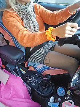 Snapshot of Nathotsexy1 chatting on 11/25/25, 08:58 Nathotsexy1 online show from 11/25/25, 08:58