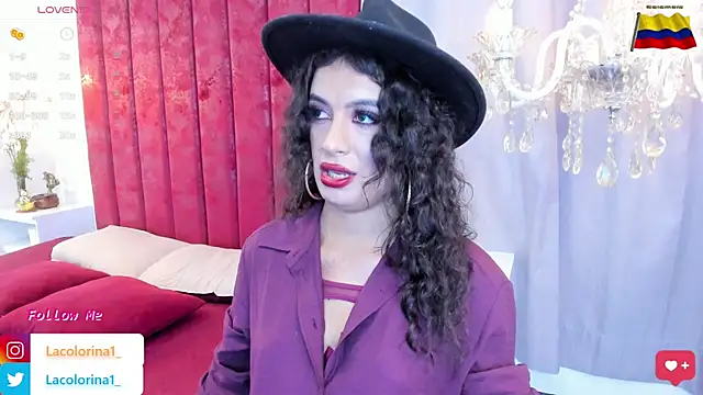 Snapshot of LaColorina_ chatting on 02/19/25, 04:44 LaColorina online show from 02/19/25, 04:44