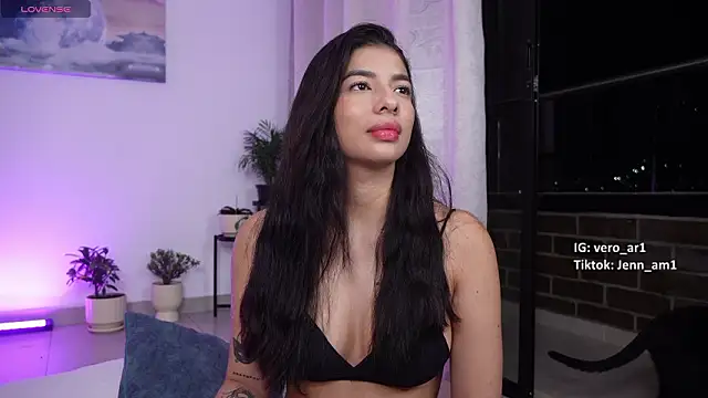 Veronica ar online show from 02/06/26, 02:38