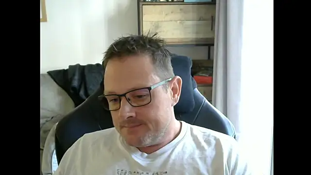 Snapshot of ZebedeePirate chatting on 09/29/25, 09:14 ZebedeePirate online show from 09/29/25, 09:14