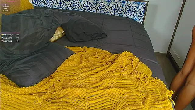 Snapshot of Alice_N_Wooderland chatting on 12/14/24, 06:35 Alice N Wooderland online show from 12/14/24, 06:35