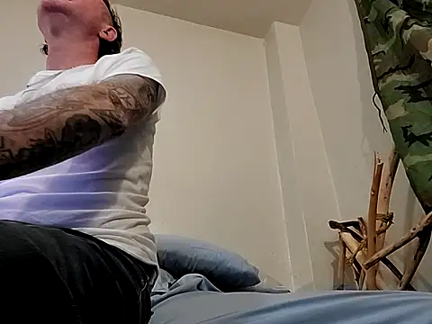 Snapshot of thefire420 chatting on 02/16/25, 11:16 thefire420 online show from 02/16/25, 11:16