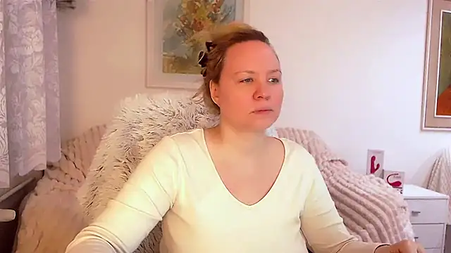 Sarah4you online show from 02/11/25, 09:35