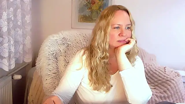 Sarah4you online show from 03/05/25, 12:59