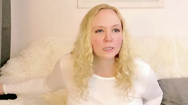 Sarah4you online show from 03/22/26, 12:03