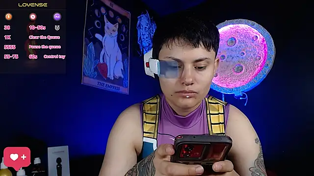 girl intense444 online show from 11/05/25, 12:38