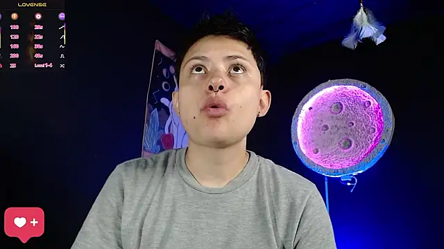 girl intense444 online show from 03/17/26, 01:03