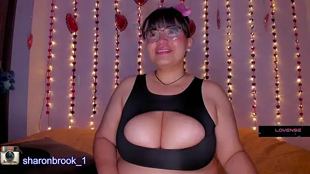 Snapshot of sharon_1 chatting on 12/12/24, 07:41 sharon 1 online show from 12/12/24, 07:41