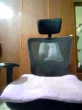 Snapshot of suny27sin chatting on 01/25/25, 09:35 suny27sin online show from 01/25/25, 09:35