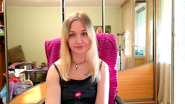 ModelEva online show from 05/21/26, 03:19