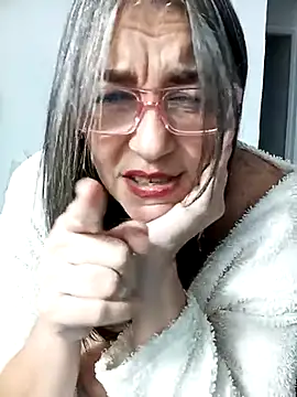 Snapshot of Katy_Randy chatting on 03/07/25, 01:53 Katy Randy online show from 03/07/25, 01:53