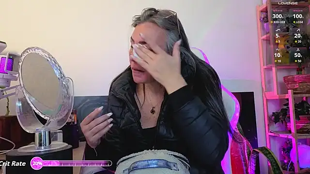 Snapshot of Katy_Randy chatting on 10/04/25, 12:52 Katy Randy online show from 10/04/25, 12:52