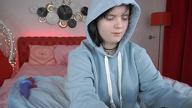 LittleShyy online show from 01/31/25, 01:02