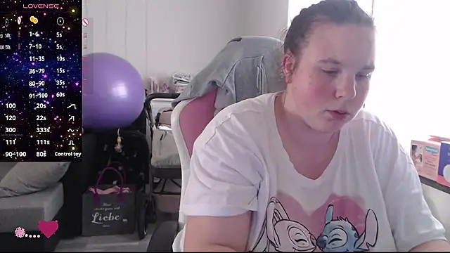 AureliaWinter online show from 06/15/26, 03:58