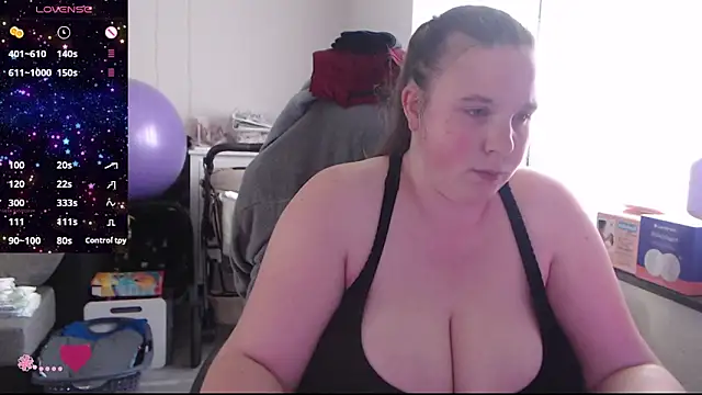 AureliaWinter online show from 06/17/26, 03:02