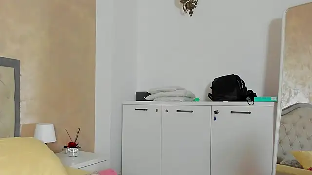 Snapshot of JennaMyers chatting on 10/03/25, 07:22 JennaMyers online show from 10/03/25, 07:22