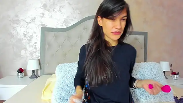 Snapshot of JennaMyers chatting on 10/31/25, 08:10 JennaMyers online show from 10/31/25, 08:10