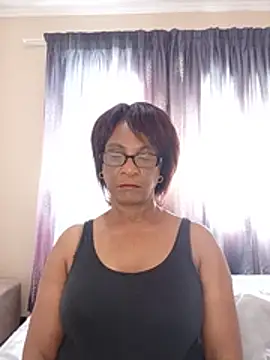 Snapshot of Hotgrannyx chatting on 06/06/26, 11:15 Hotgrannyx online show from 06/06/26, 11:15