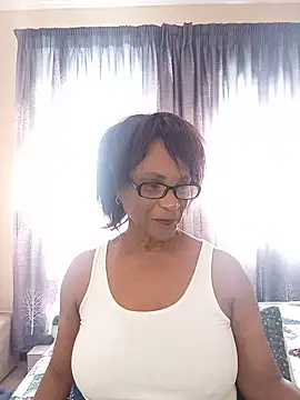 Snapshot of Hotgrannyx chatting on 06/12/26, 09:52 Hotgrannyx online show from 06/12/26, 09:52