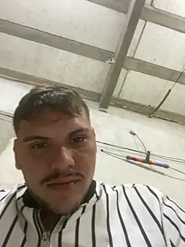 Snapshot of cf27 chatting on 03/27/26, 04:07 cf27 online show from 03/27/26, 04:07