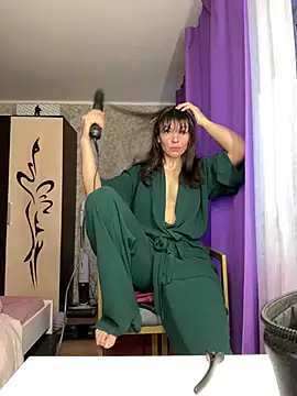 SofiaFoster  online show from 04/15/26, 03:02